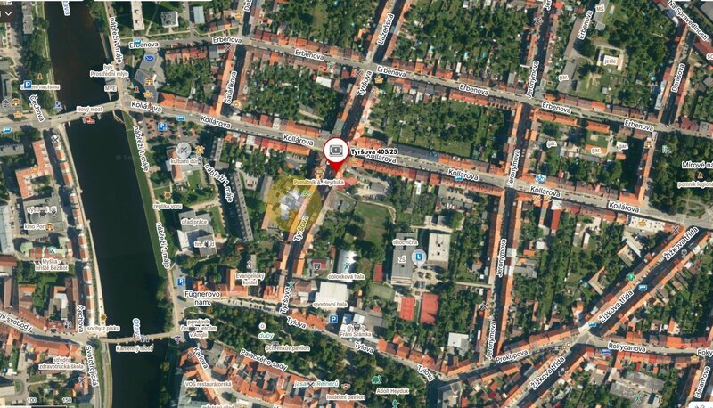 Dům s komerčním prostorem, dílnou a bytem v Písku. Užitná plocha 297 m2.