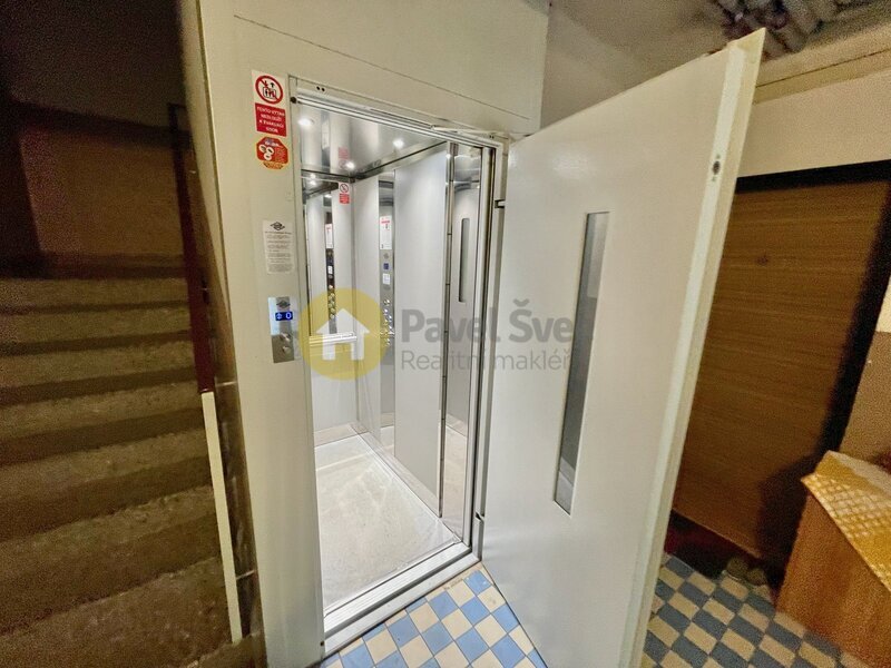 Pronájem 1+kk s lodžií a sklepem ve Strakonicích