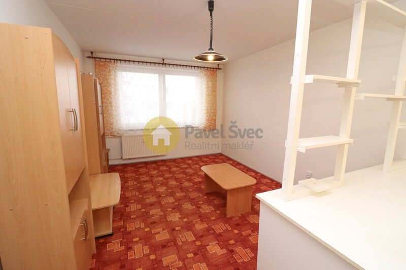 Pronájem garsonky 32 m2, ul. Kosmonautů, Strakonice