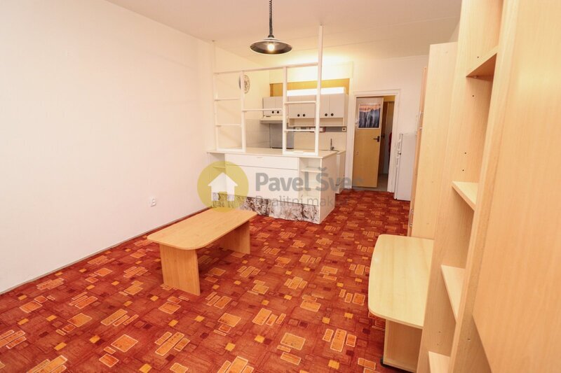 Pronájem garsonky 32 m2, ul. Kosmonautů, Strakonice