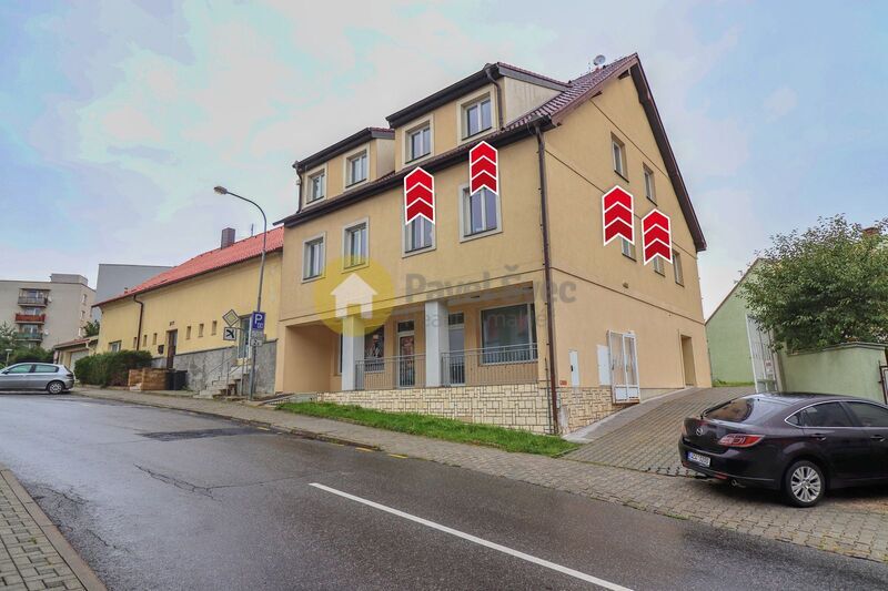Pronájem atypického 3+kk, 86 m2, parkovací stání