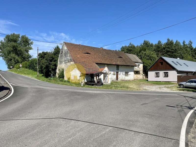 Prodej venkovského domu se zahradou, pozemky 598 m2, obec Kalenice