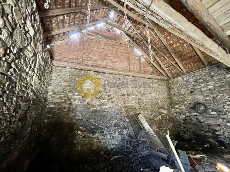 Prodej venkovského domu se zahradou, pozemky 598 m2, obec Kalenice