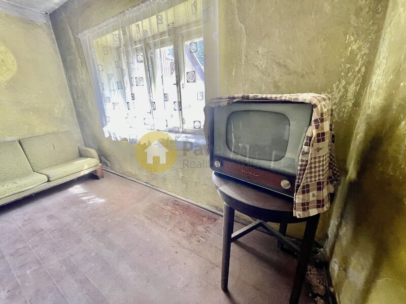 Prodej venkovského domu se zahradou, pozemky 598 m2, obec Kalenice