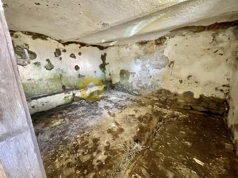 Prodej venkovského domu se zahradou, pozemky 598 m2, obec Kalenice