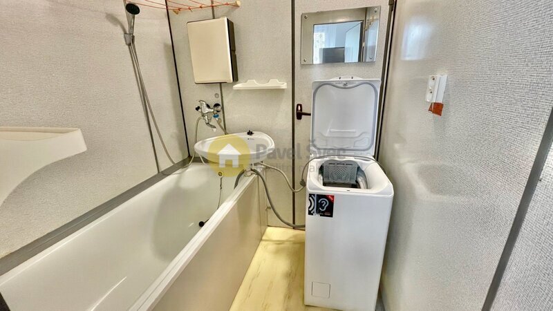 Pronájem bytu 2+1, 61 m2, balkon/komora/sklep, ul. Luční, Strakonice