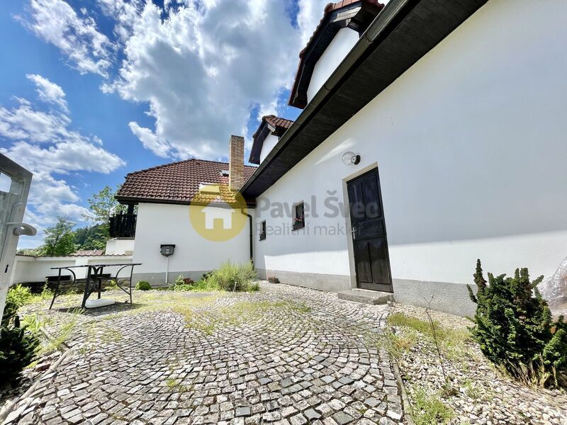 Prodej apartmánového domu na Šumavě - obec Hořejšice/Dřešín