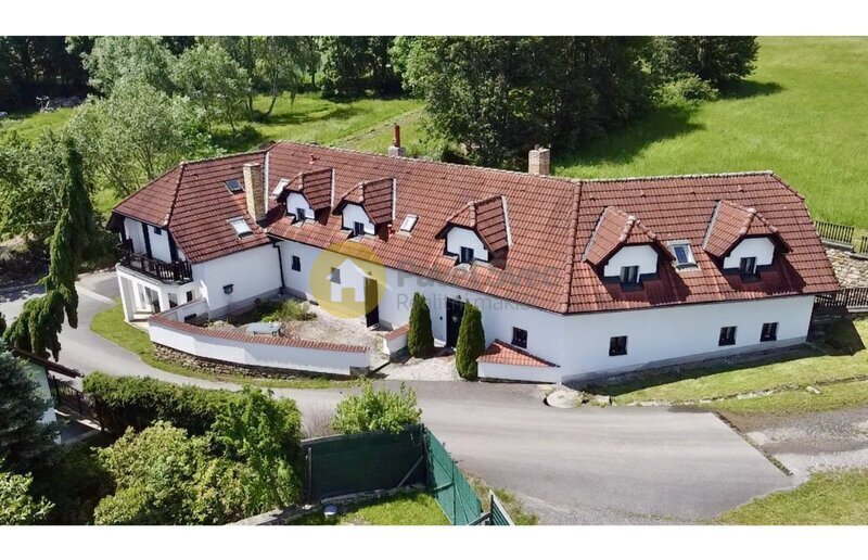 Prodej apartmánového domu na Šumavě - obec Hořejšice/Dřešín