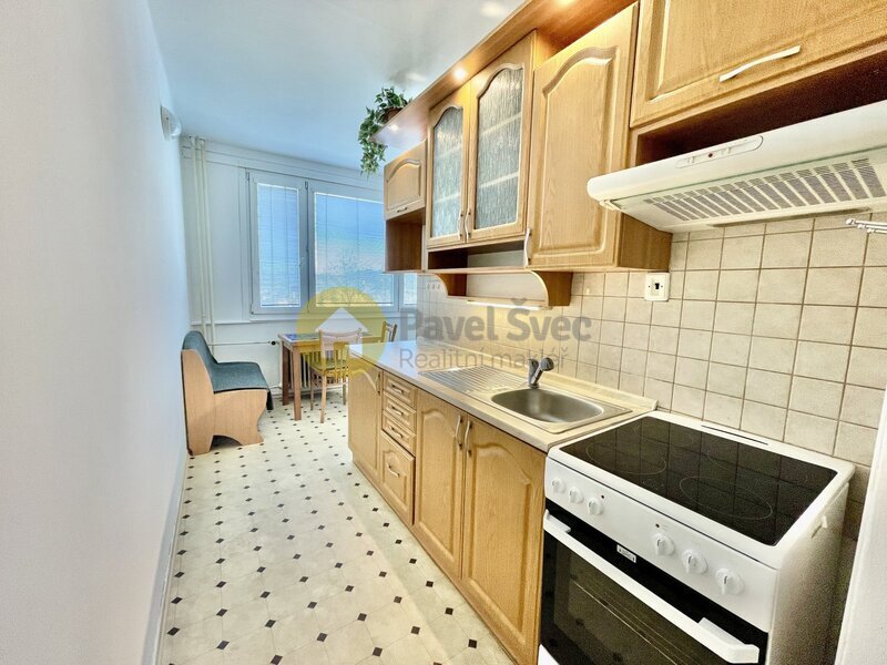 Prodej bytu 3+1 65,7 m2, balkon/komora/sklep, ul. Stavbařů, Strakonice