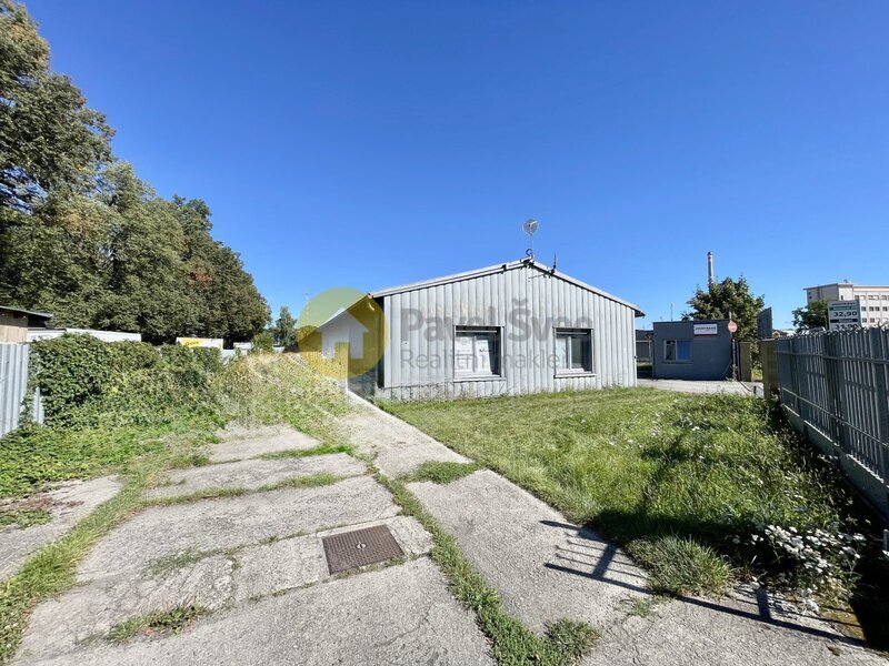 Pronájem kanceláře 15 m2 a skladu 17 m2, ul. Pekárenská - Č. Budějovice