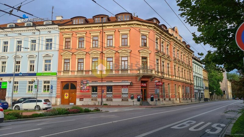 Pronájem bytu 2+kk, 72 m2, ul. Na Sadech - Č. Budějovice