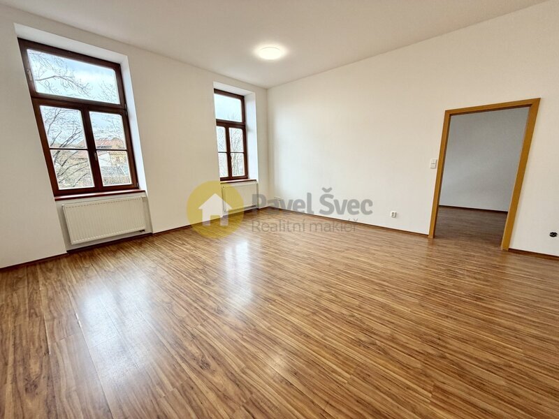Pronájem bytu 2+kk, 72 m2, ul. Na Sadech - Č. Budějovice