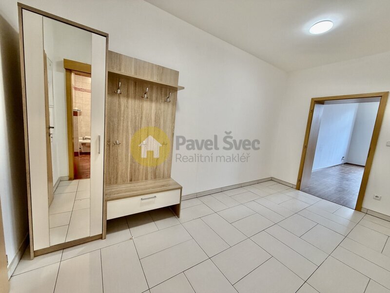 Pronájem bytu 2+kk, 72 m2, ul. Na Sadech - Č. Budějovice