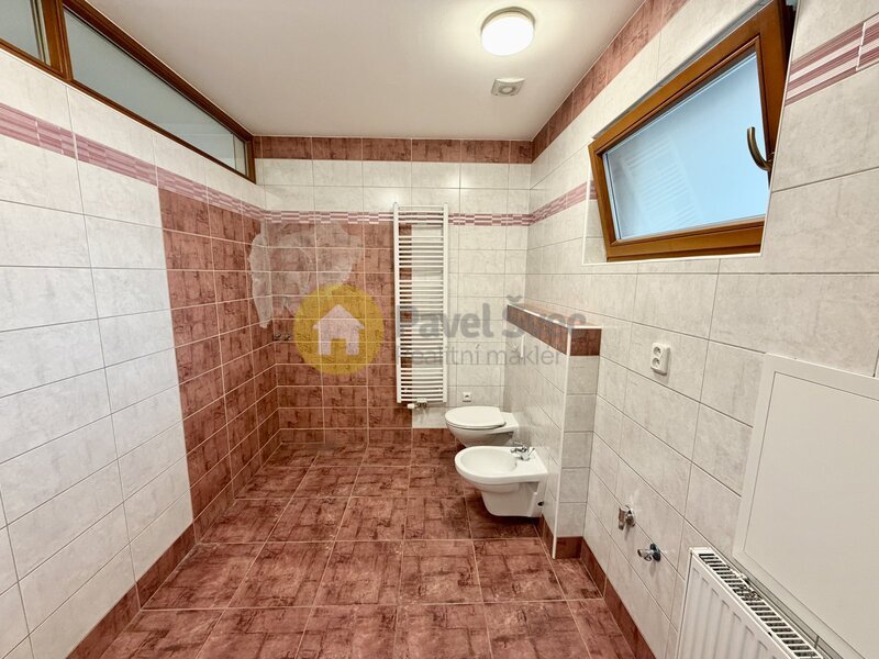 Pronájem bytu 2+kk, 72 m2, ul. Na Sadech - Č. Budějovice