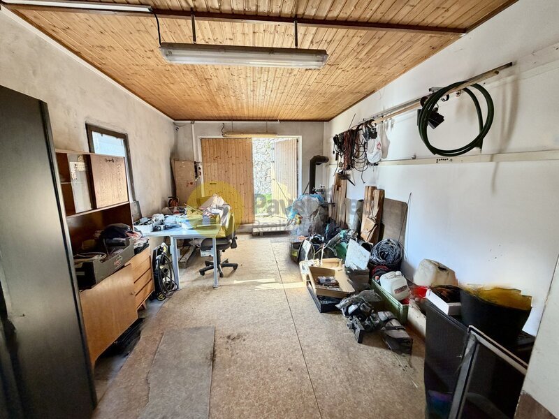 Prodej chalupy se zahradou, stodolou, dílnou, skladem, pozemky 1197 m2. Zadní Zborovice.