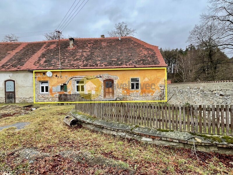 Pronájem části domu/byt 3+1, 98 m2 s předzahrádkou, polosamota Radomyšl-Kaletice
