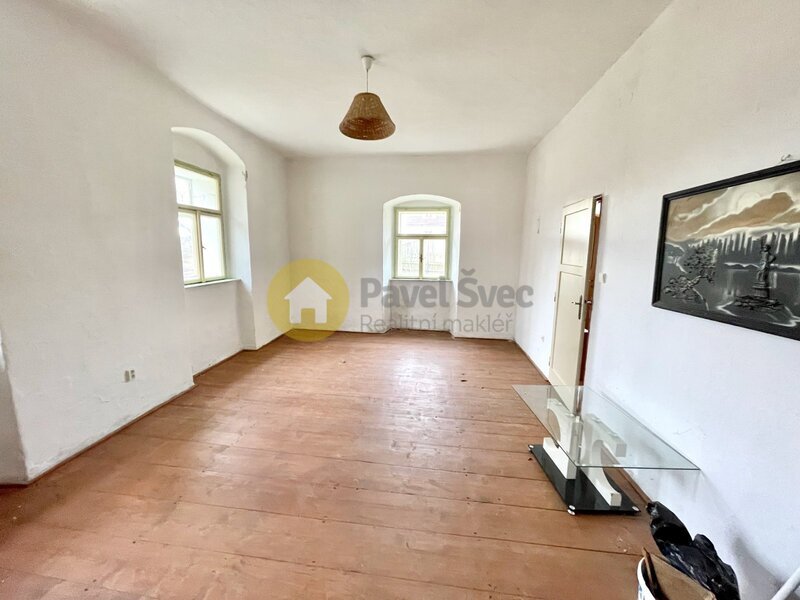 Pronájem části domu/byt 3+1, 98 m2 s předzahrádkou, polosamota Radomyšl-Kaletice