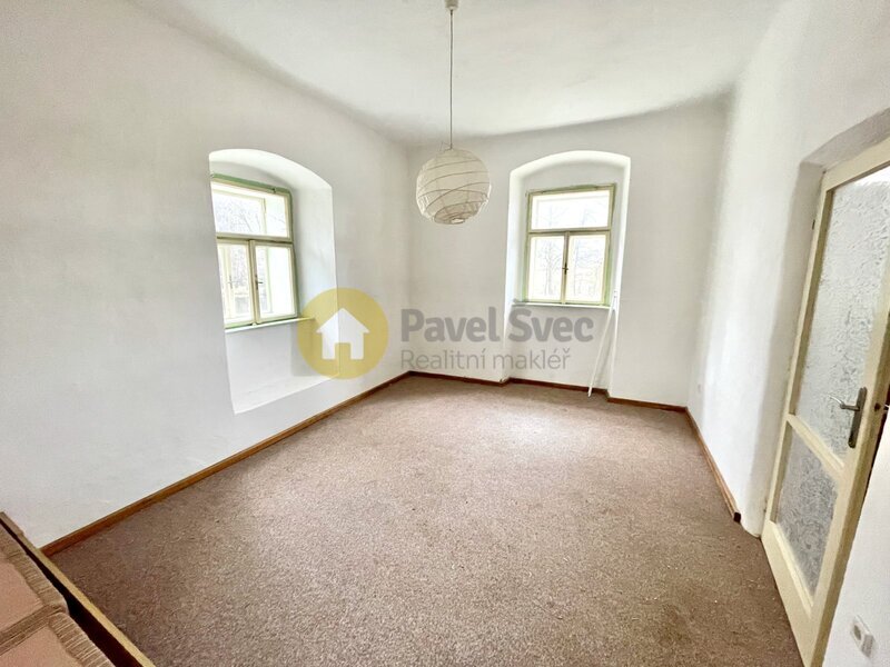 Pronájem části domu/byt 3+1, 98 m2 s předzahrádkou, polosamota Radomyšl-Kaletice