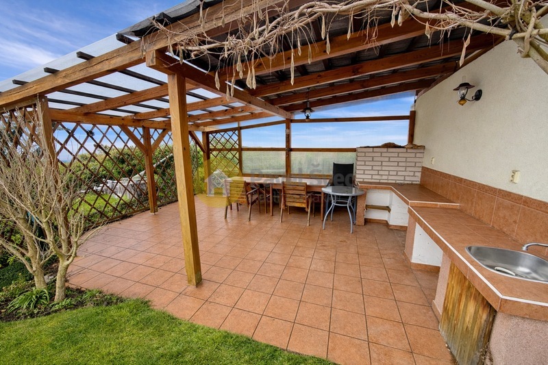 Dům k rekreaci/bydlení, 2+kk, 56 m2, terasa, pozemky 433 m2, Řepice-Strakonice