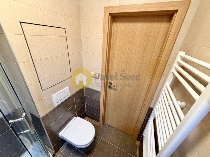 Pronájem bytu 3+kk, 55 m2, lodžie/sklep - ul. Sokolovská-Strakonice