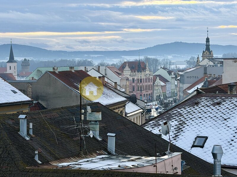 Pronájem bytu 3+kk, 55 m2, lodžie/sklep - ul. Sokolovská-Strakonice