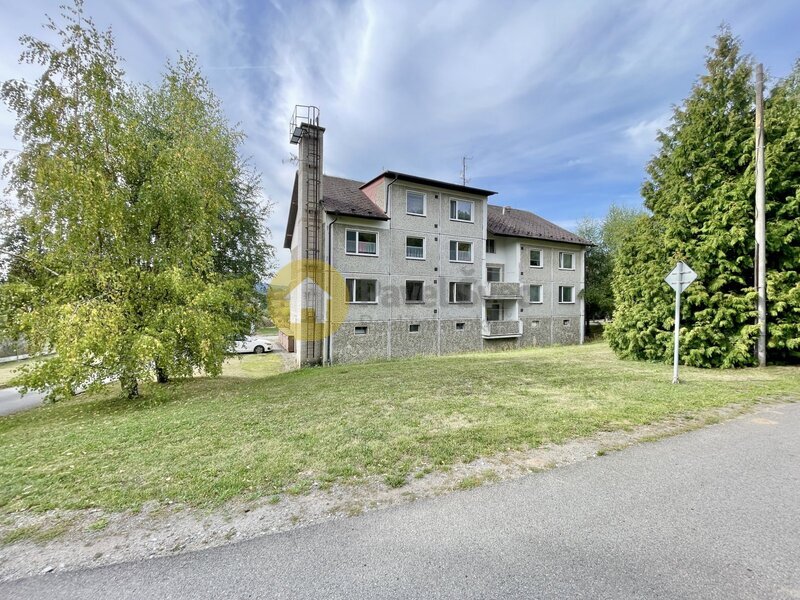 Prodej bytu 3+1, 78 m2, lodžie/sklep, obec Miloňovice, okr. Strakonice