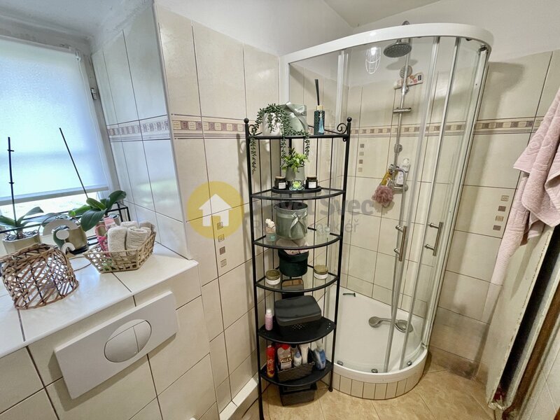 Pronájem části domu - 3+kk, 140 m2, terasa, polosamota - Radomyšl