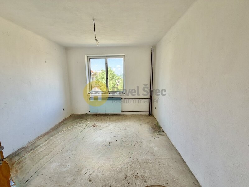 Stavba rodinného domu s pozemky 1.119 m2 - Radomyšl, okr. Strakonice