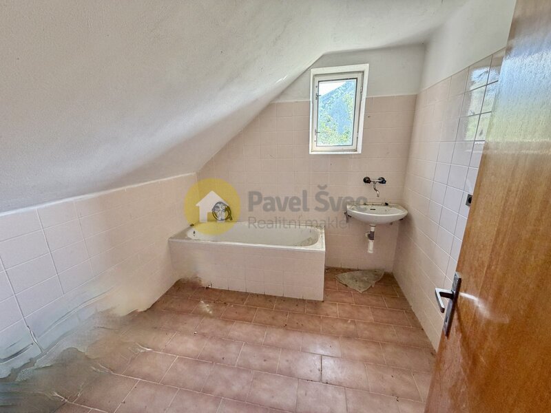 Stavba rodinného domu s pozemky 1.119 m2 - Radomyšl, okr. Strakonice