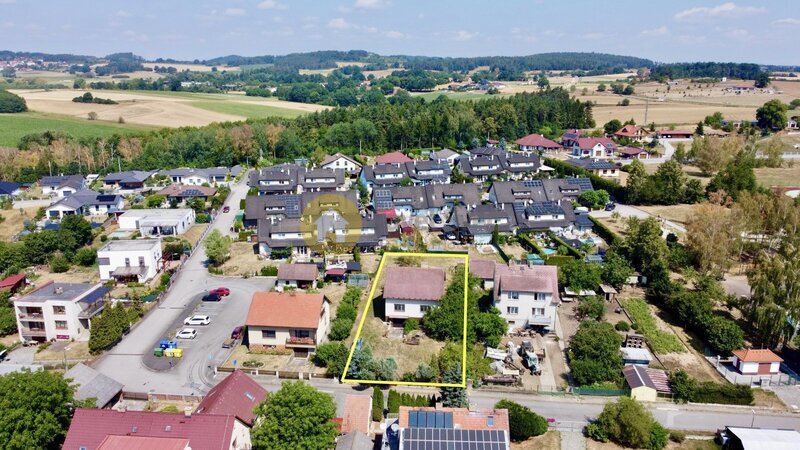 Stavba rodinného domu s pozemky 1.119 m2 - Radomyšl, okr. Strakonice
