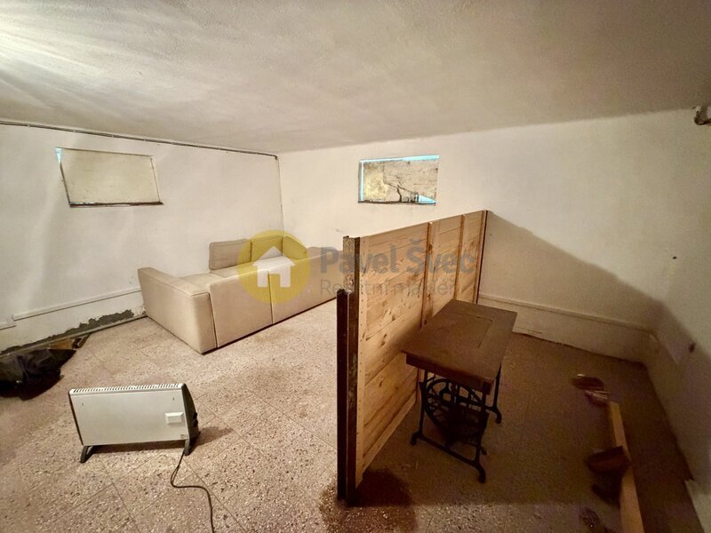 Stavba rodinného domu s pozemky 1.119 m2 - Radomyšl, okr. Strakonice