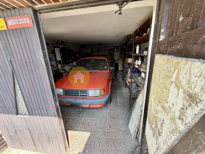 Stavba rodinného domu s pozemky 1.119 m2 - Radomyšl, okr. Strakonice