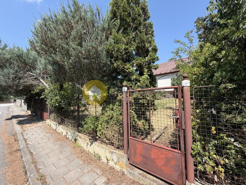 Stavba rodinného domu s pozemky 1.119 m2 - Radomyšl, okr. Strakonice