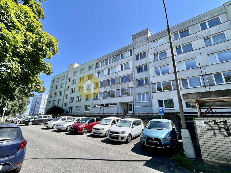 Pronájem bytu 1+1, 42 m2, Povážská-Strakonice