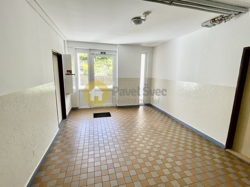 Pronájem bytu 1+1, 42 m2, Povážská-Strakonice