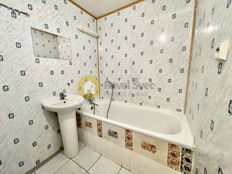 Pronájem bytu 1+1, 42 m2, Povážská-Strakonice