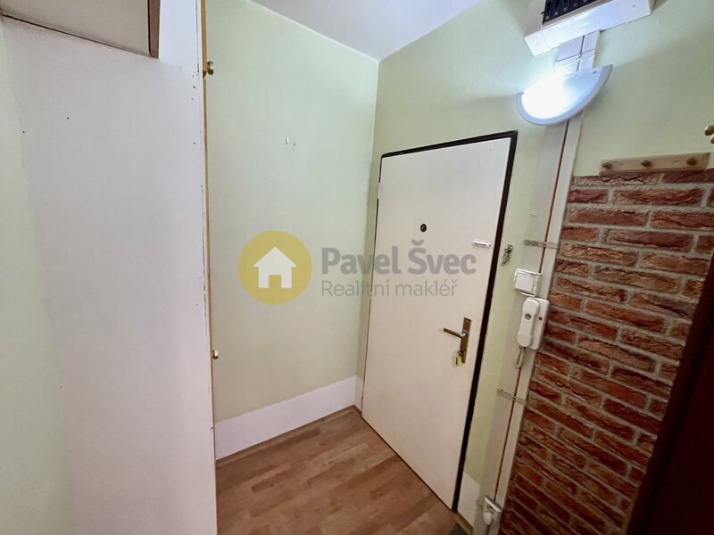 Pronájem bytu 1+1, 42 m2, Povážská-Strakonice