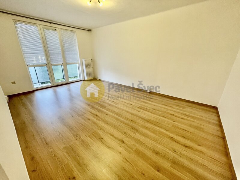 Pronájem pěkného 2+1 s balkonem, 52 m2 ul. Dr. Jiřího Fifky, Strakonice