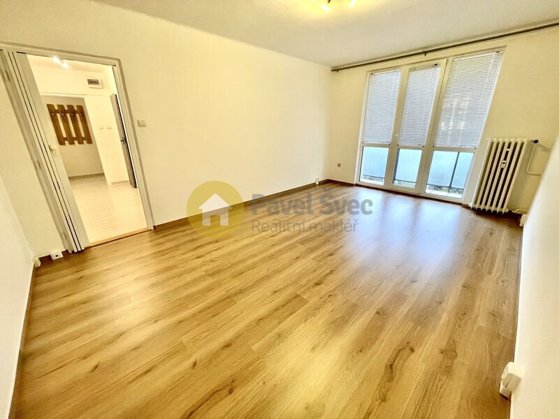 Pronájem pěkného 2+1 s balkonem, 52 m2 ul. Dr. Jiřího Fifky, Strakonice