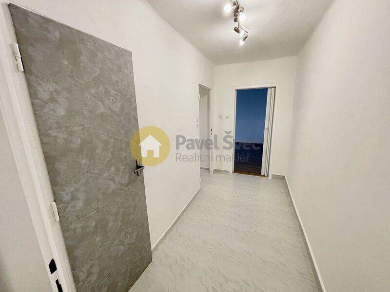 Pronájem pěkného 2+1 s balkonem, 52 m2 ul. Dr. Jiřího Fifky, Strakonice