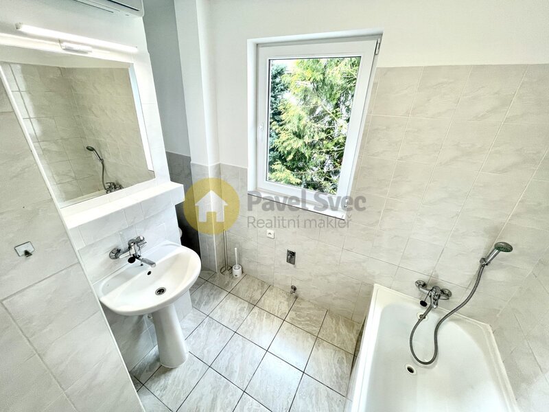 Pronájem 1+kk, 22 m2, Strakonice