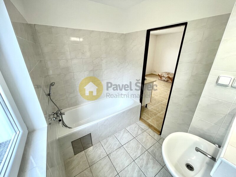 Pronájem 1+kk, 22 m2, Strakonice