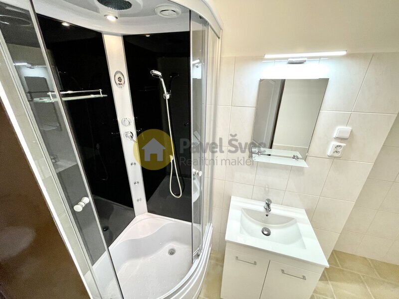 Pronájem mezonetu 1+kk, 61 m2, balkon, komora, Strakonice