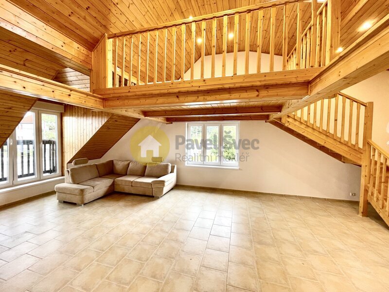 Pronájem mezonetu 1+kk, 61 m2, balkon, komora, Strakonice