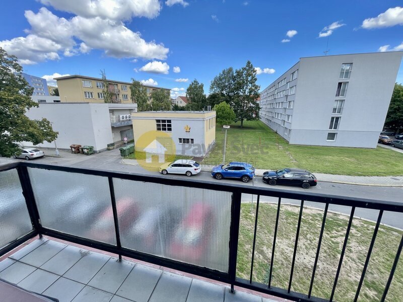 Pronájem 2+kk, 37 m2, balkon/sklep, ul. Luční, Strakonice