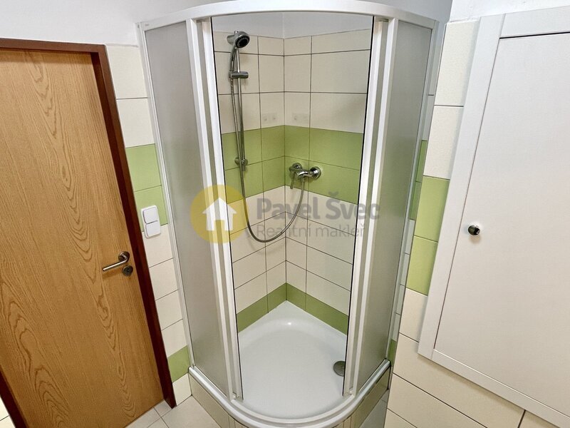 Pronájem 2+kk, 37 m2, balkon/sklep, ul. Luční, Strakonice