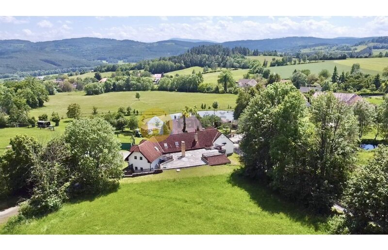 Prodej prostorného domu na Šumavě - obec Hořejšice/Dřešín