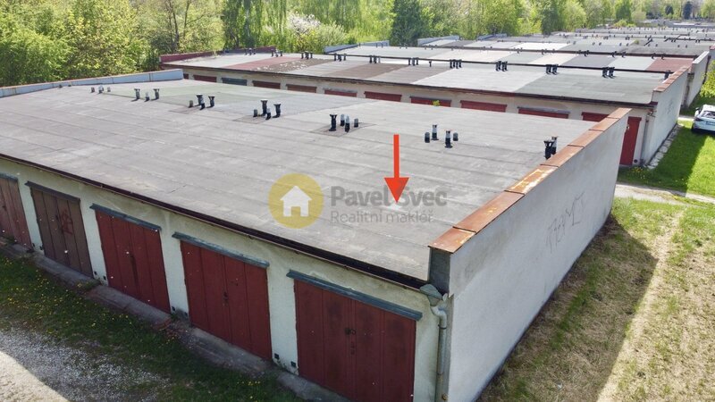 Prodej krajní řadové garáže - Strakonice