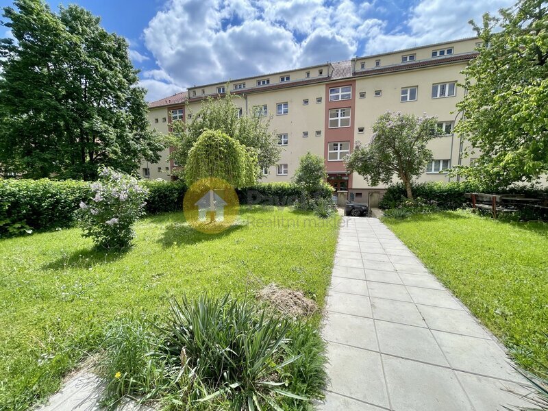 Prodej prostorného byt 2+1, balkon, komora, sklep, Strakonice