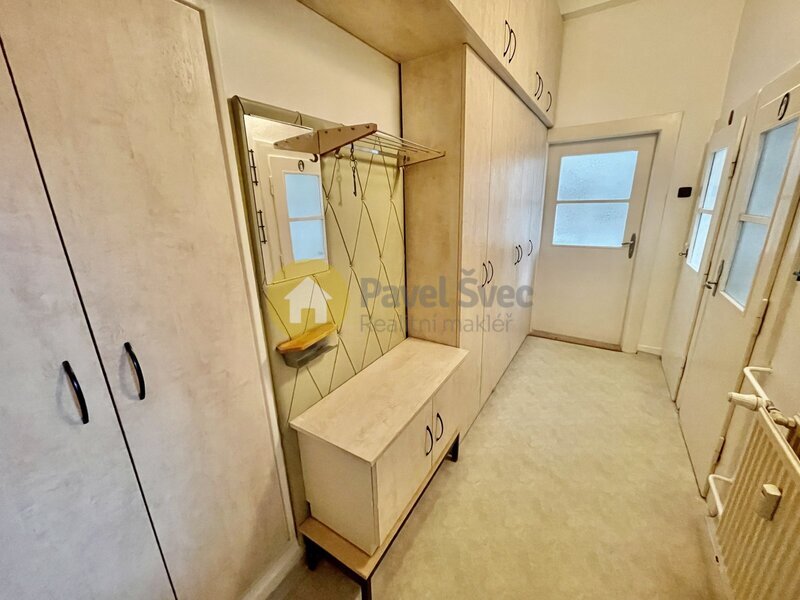 Prodej prostorného byt 2+1, balkon, komora, sklep, Strakonice